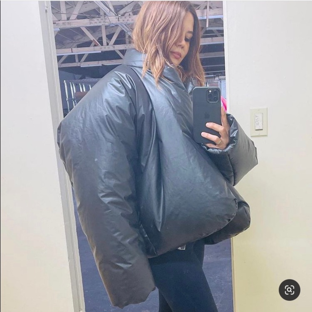 Yeezy X Gap round jacket sm .